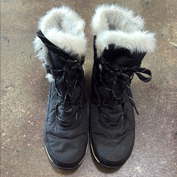 Sorel Winter Boots - Picture 1 of 5